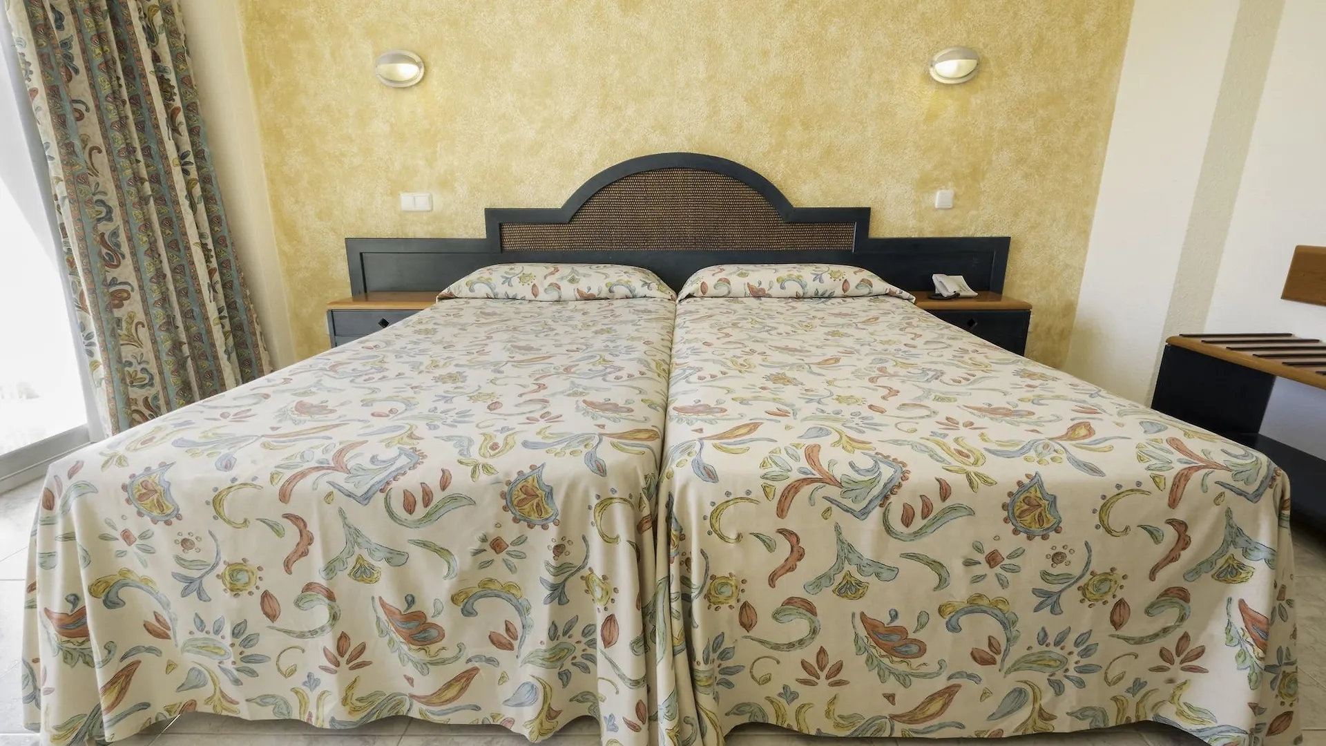 Hotel Moon Dreams Coral Beach Es Cana 3*,  Espanha
